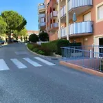 A 15 Min De La Plage, Piscine, Joli T2 Renove