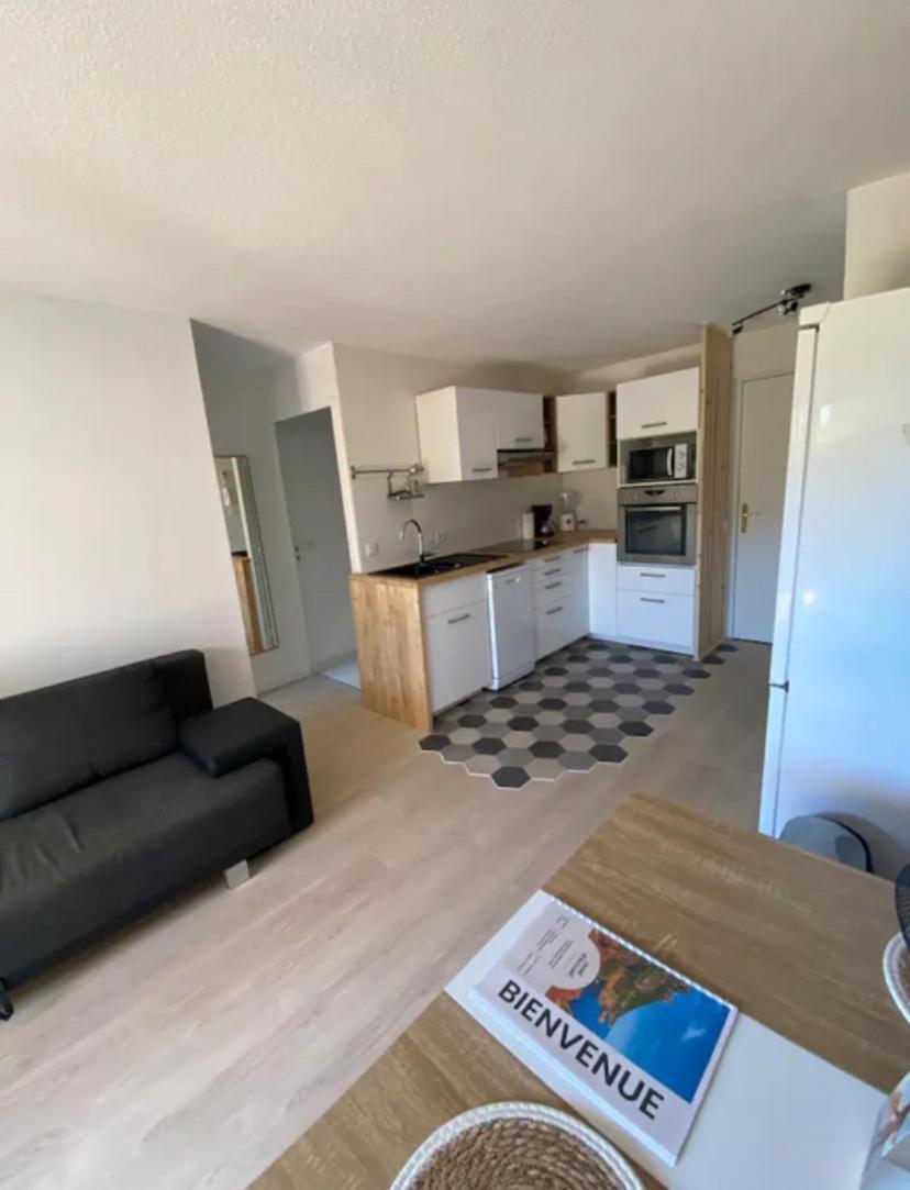 Appartement A 15 Min De La Plage, Piscine, Joli T2 Renove