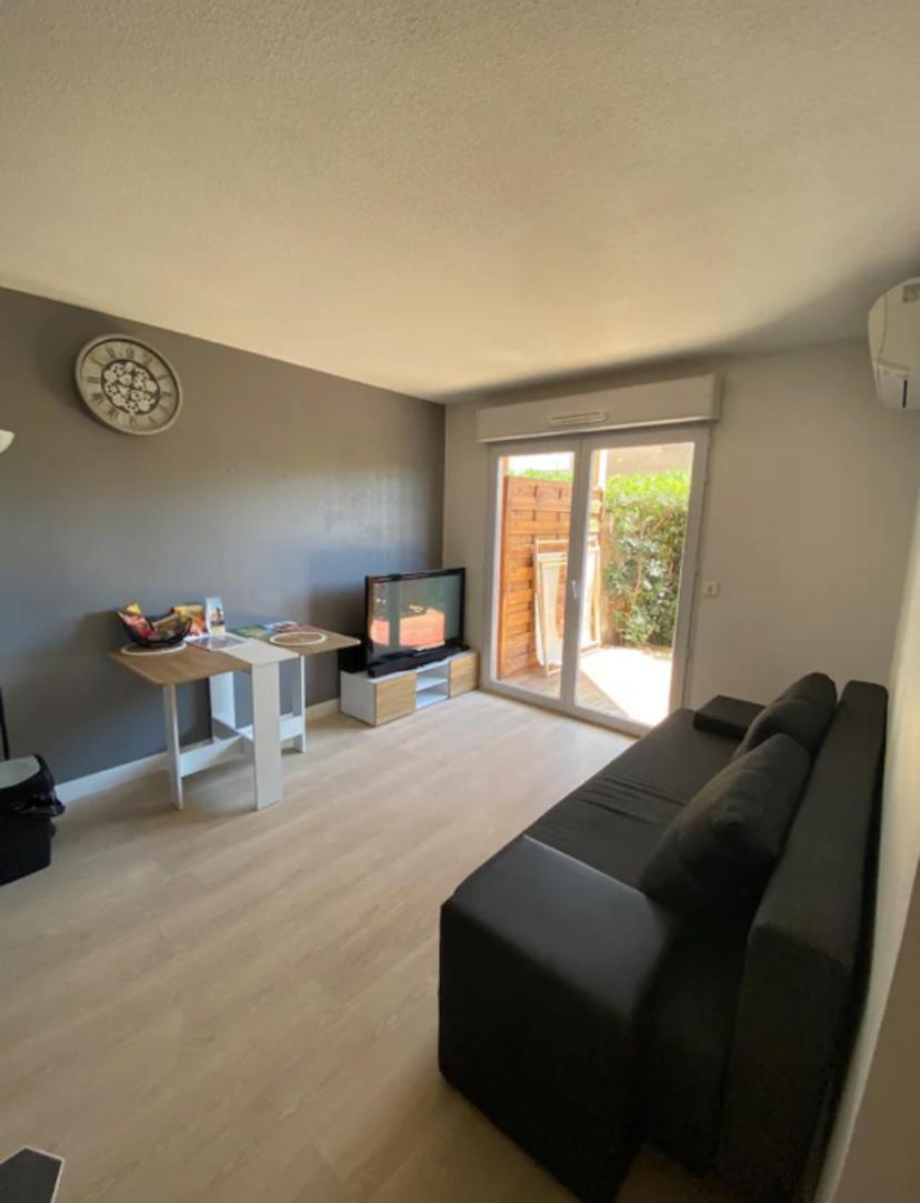 A 15 Min De La Plage, Piscine, Joli T2 Renove *